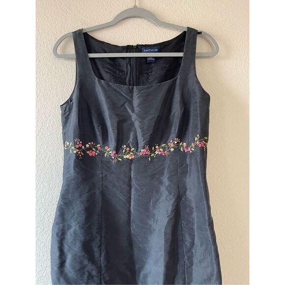 Ann Taylor 90s‎ 100% silk black mini dress size 8 - Picture 2 of 7
